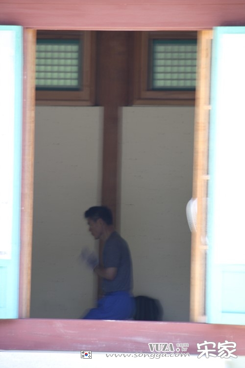 v13.jpg